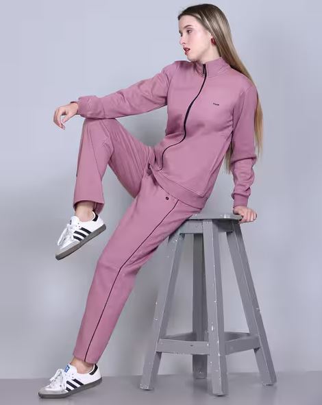 Wholesale Tracksuit for Women in Milan